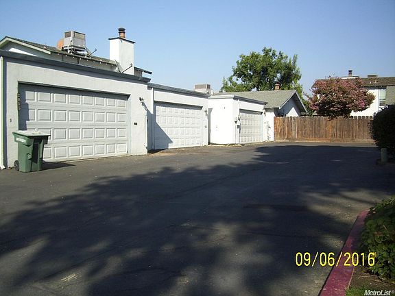 2nd image of 2657 Parkway