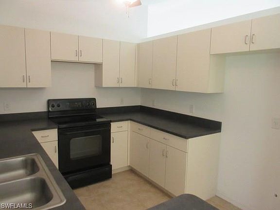 3rd image of 692 Muscogee Dr