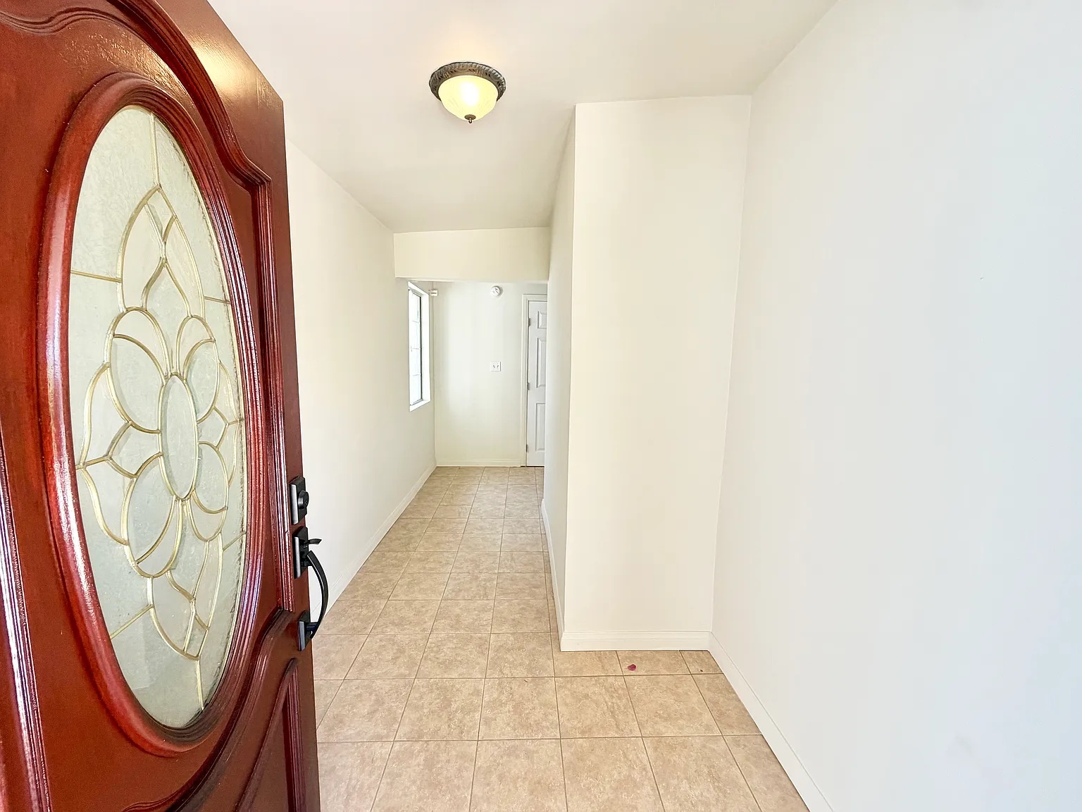 3 bed, 1900 sqft, $4,500 — Photo 4