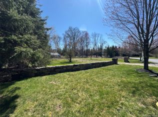 5 Stone Bridge Road, Purchase, NY