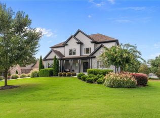 1186 Lincoln Dr, Marietta, GA 30066