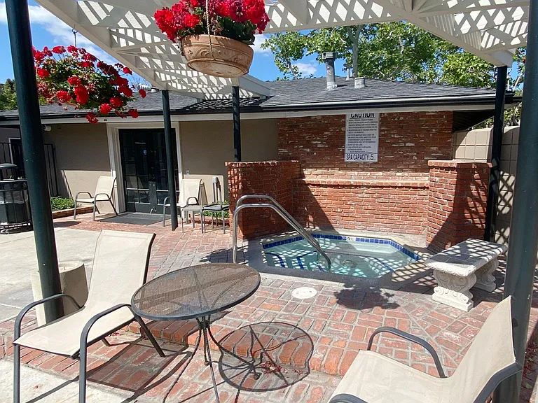 660 S Glassell St #94 — Photo 14