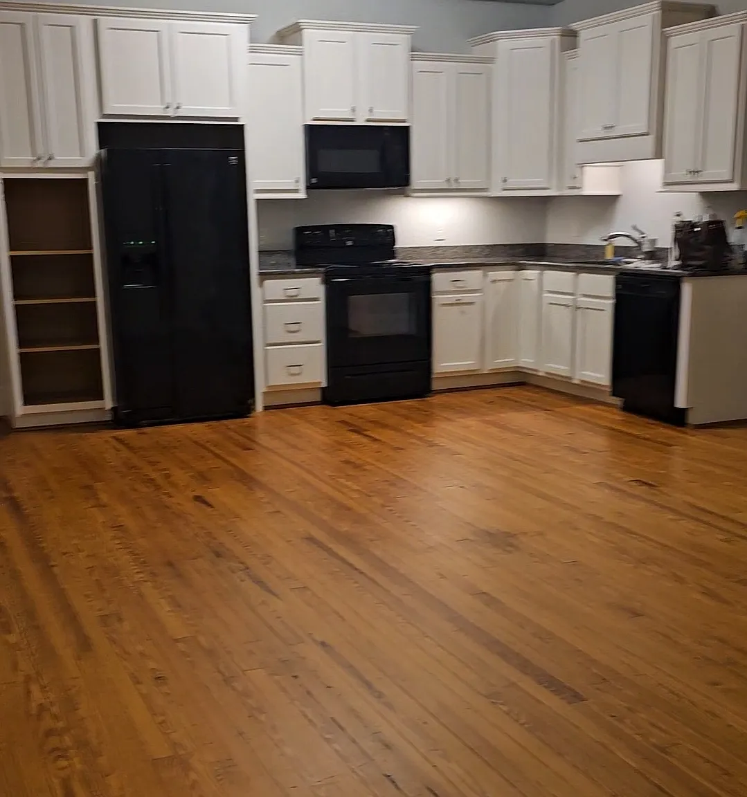 1 bed, 1000 sqft, $1,700 — Photo 2