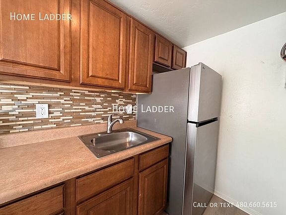 5th image of 2115 N Oracle Rd APT 4104