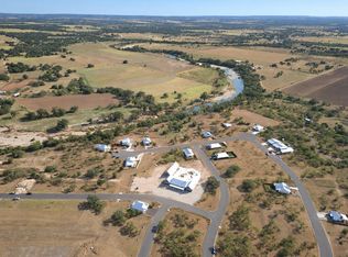 76 Arch Ray Loop, Fredericksburg, TX 78624