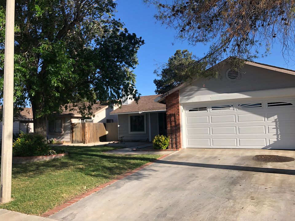 2nd image of 3042 E Avenue R4
