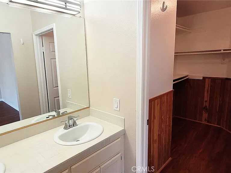 2764 Heritage Dr — Photo 9