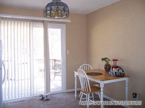 4th image of 14 Yorkshire Ln