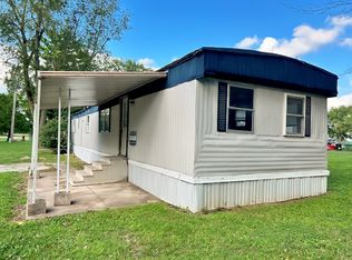 1100 W Locust St #131, Canton, IL 61520
