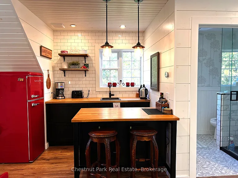 115 Tyrolean Ln — Photo 12