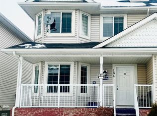 184 E Taralake Ter NE, Calgary, AB T3J 0A2