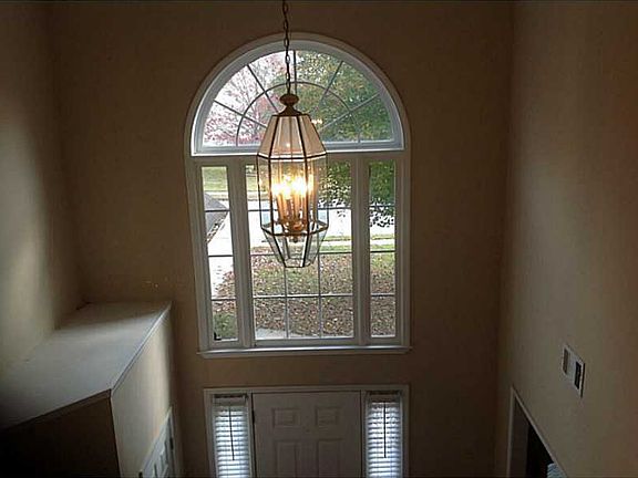 2nd image of 2920 School Side Way