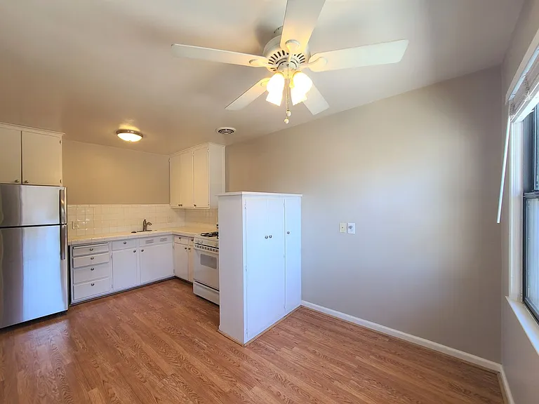 775 S Shoreline Blvd #5 — Photo 4