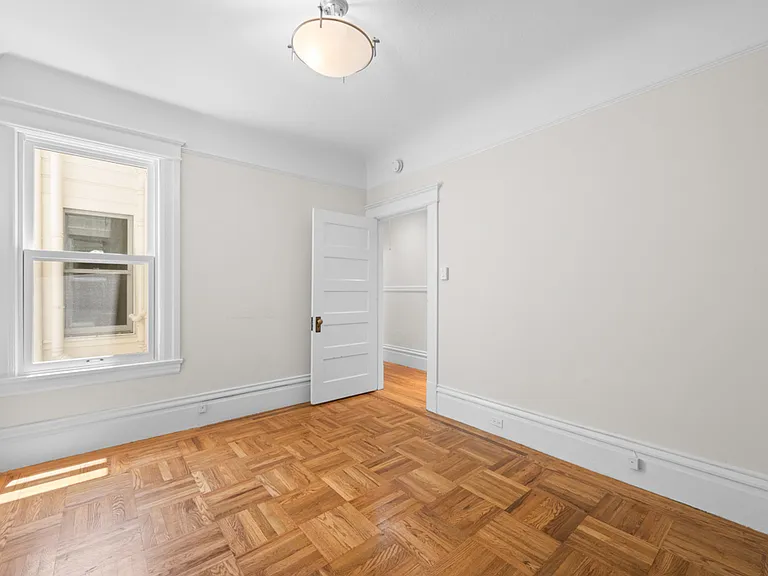 737 Waller St #737 — Photo 15