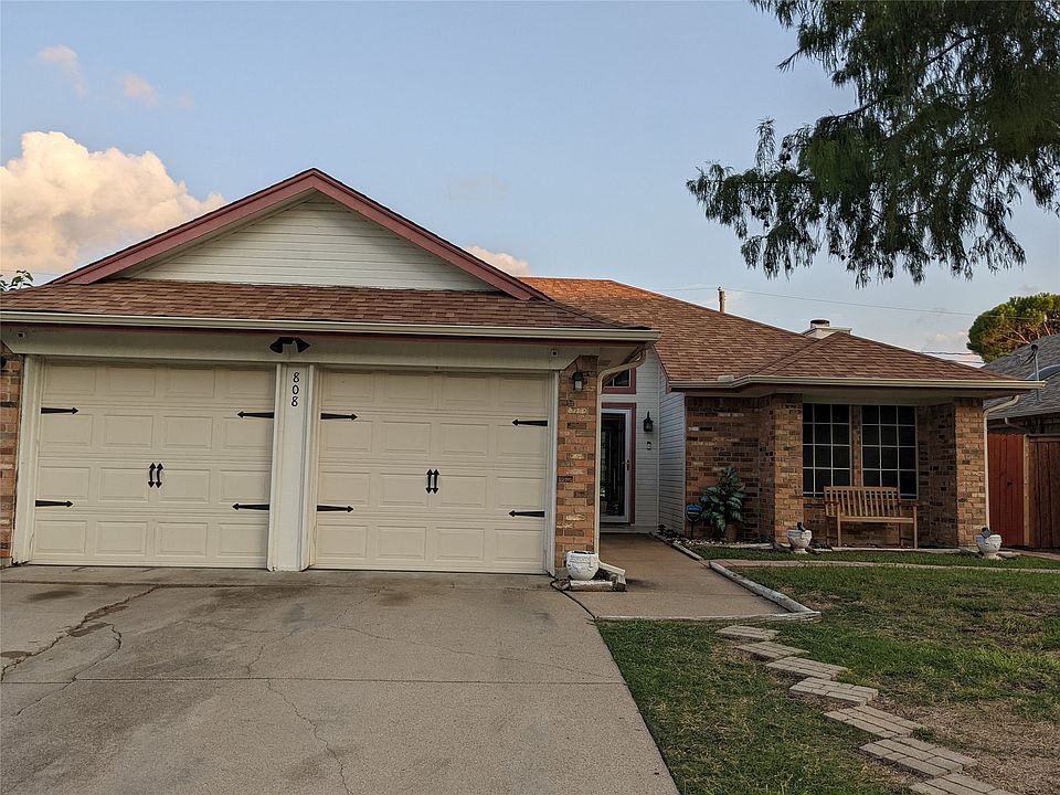 1st image of 808 Cornfield Dr