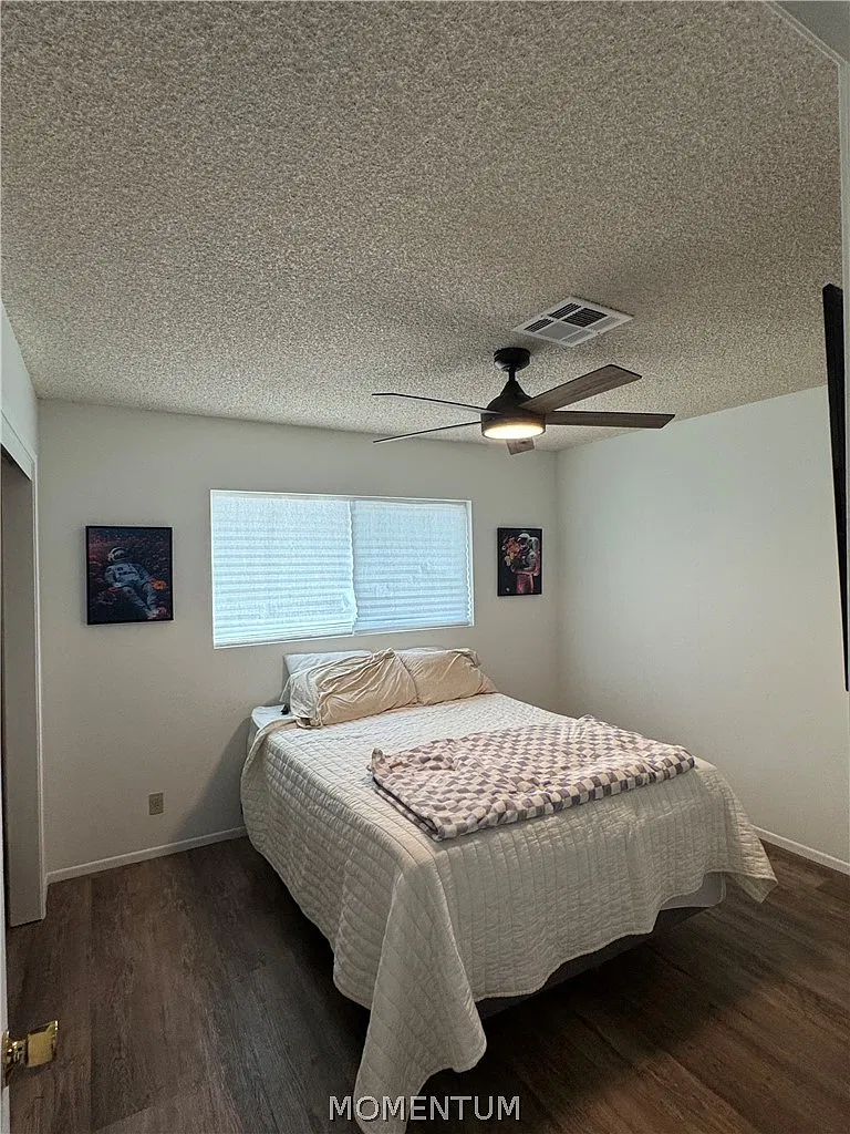 4 bed, 3.0 bath, 2558 sqft, $1,900 — Photo 4