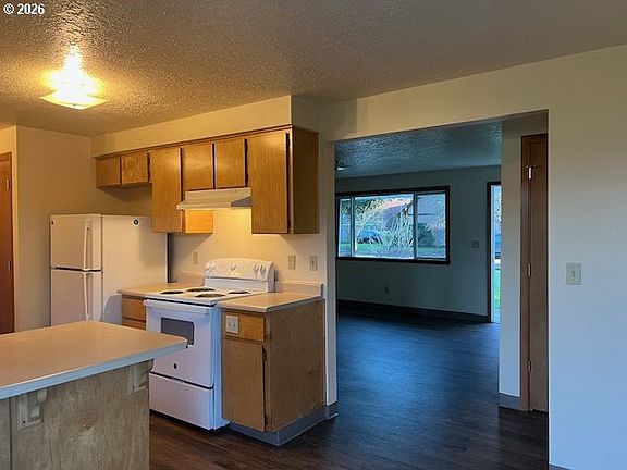5th image of 7265 SE Webster Ln