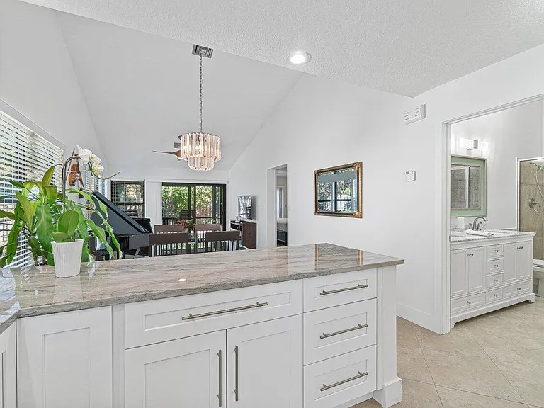 5539 Eton Ct — Photo 12