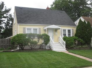 8322 White Oak Ave, Munster, IN 46321