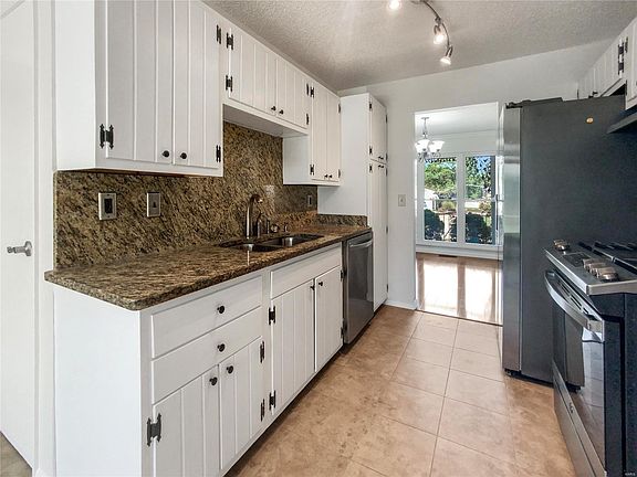 2nd image of 2856 Amberglow Dr