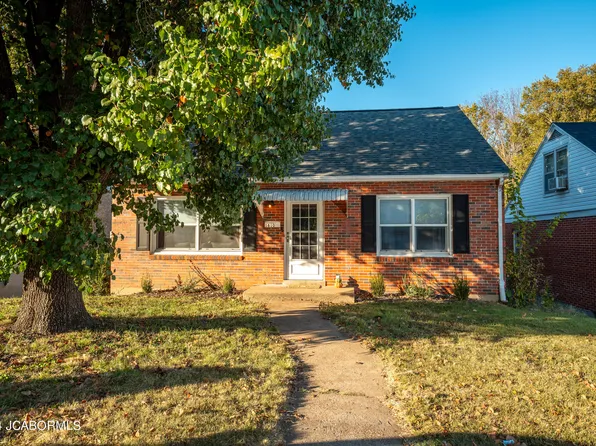 1610 W McCarty St, Jefferson City, MO 65109