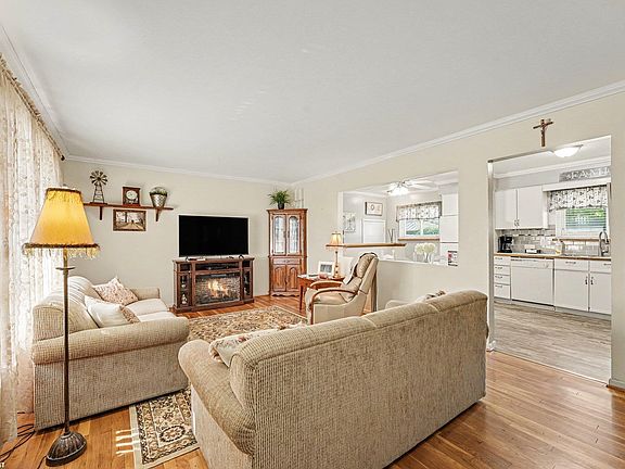 2nd image of 31015 Palomino Dr