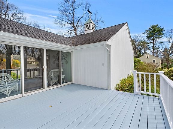 3rd image of 26 Canterbury Hill Rd