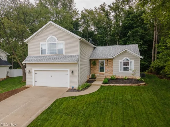 11901 Packets St NW, Canal Fulton, OH 44614