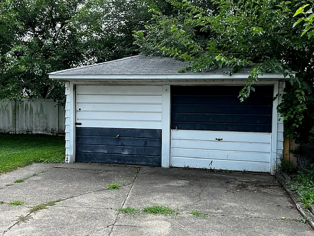 Building Photo - 750 E Chesterfield Ave
