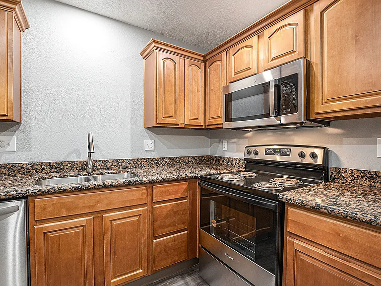 Timbers East - 10522 — Photo 7