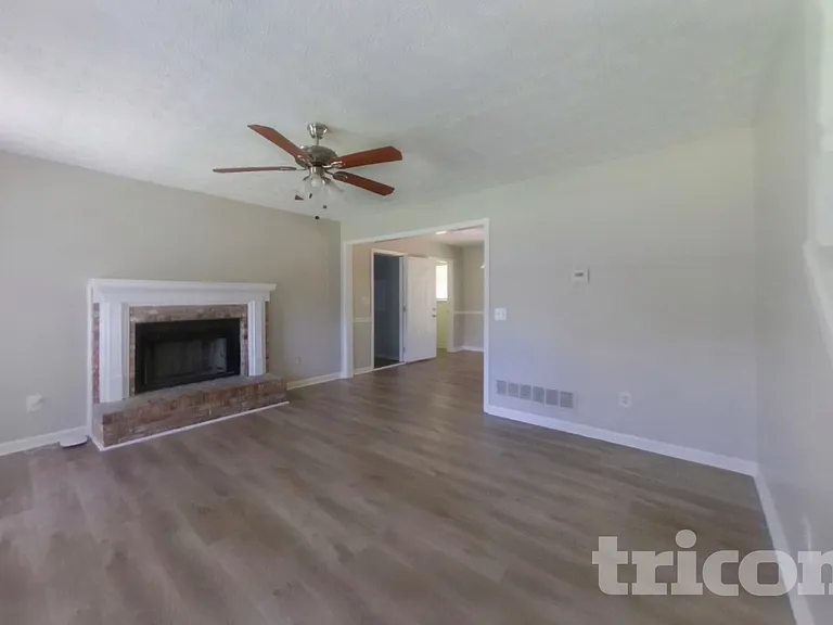 10 Cardinal Ct — Photo 3