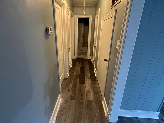 2nd image of 102 S Ivy Ave