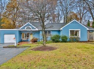 25 Dartmouth St, Winchester, MA 01890