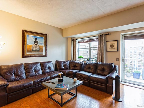 2nd image of 260 Beach 81st Street #6H