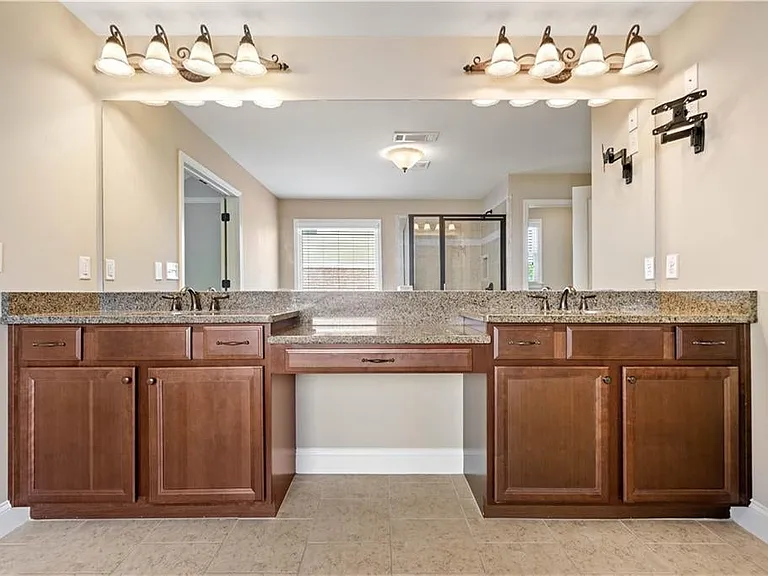 2180 Hilltop Overlook Way — Photo 15
