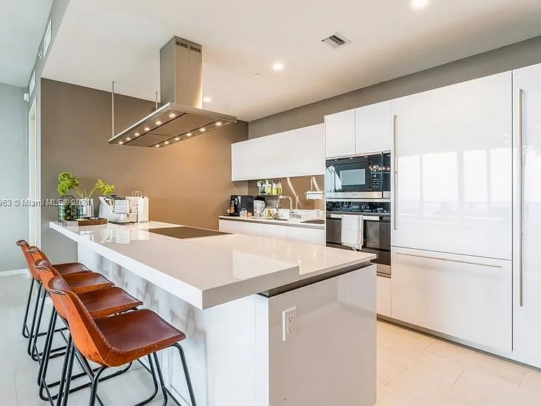 1000 Brickell Plz #Penthouse 5104 — Photo 22