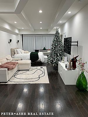 1st image of 2183 3rd Ave #604