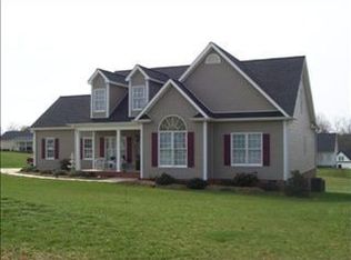 437 Shallowford Dr, Boiling Springs, SC 29316