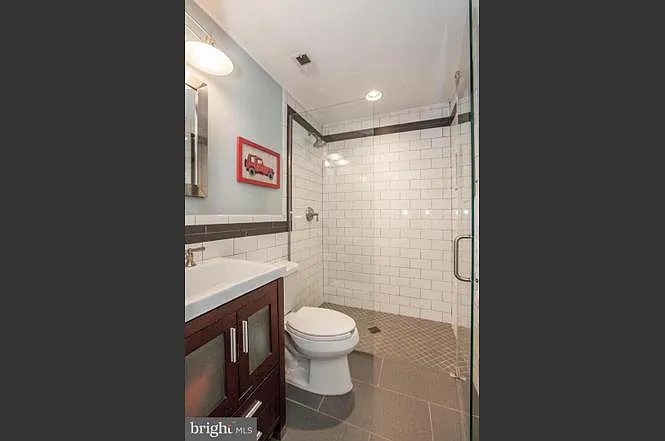 4615 Macarthur Blvd NW — Photo 15
