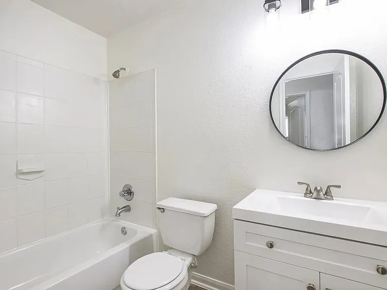 7719 Serene Wood Ln — Photo 11