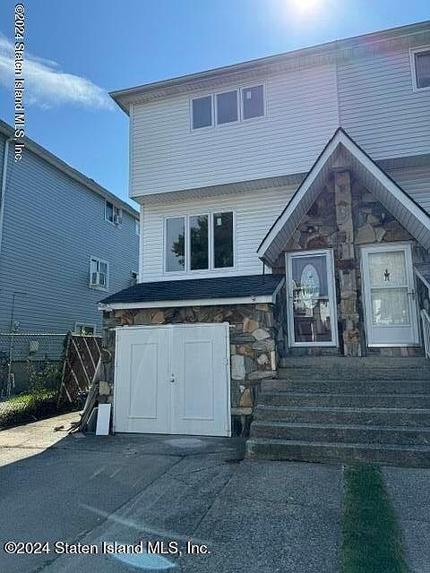 1st image of 296 Monahan Ave