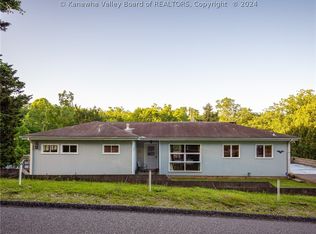 1524 Skyline Rd, Charleston, WV 25314