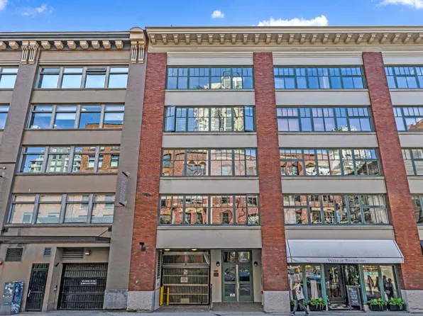 1178 Hamilton St #401, Vancouver, BC V6B 2S2
