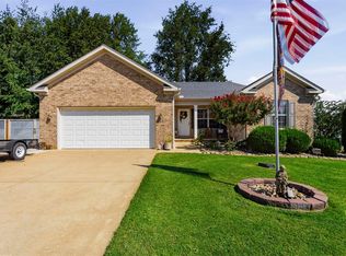 211 Logan Ln, Franklin, KY 42134