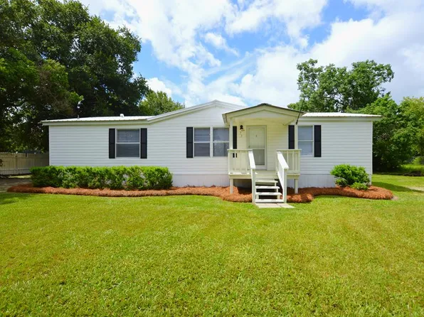 73 Ard Rd, Ray City, GA 31645