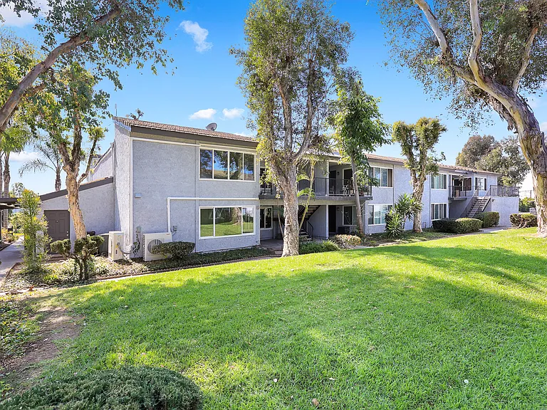Cambridge Garden Apartments — Photo 4