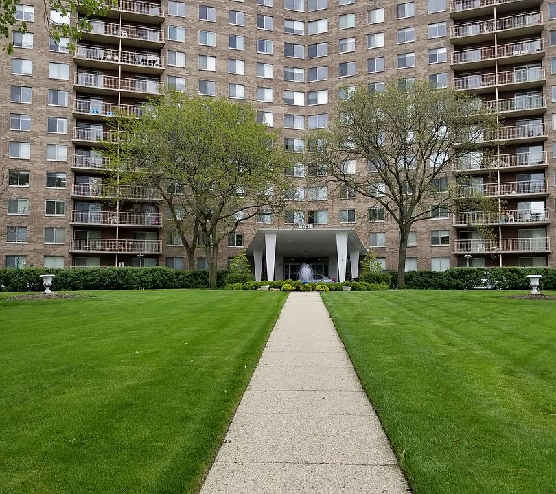 1st image of 7141 N Kedzie Ave APT 809