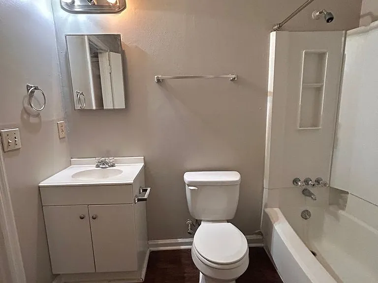 184 Dorchester Manor Blvd #B — Photo 6