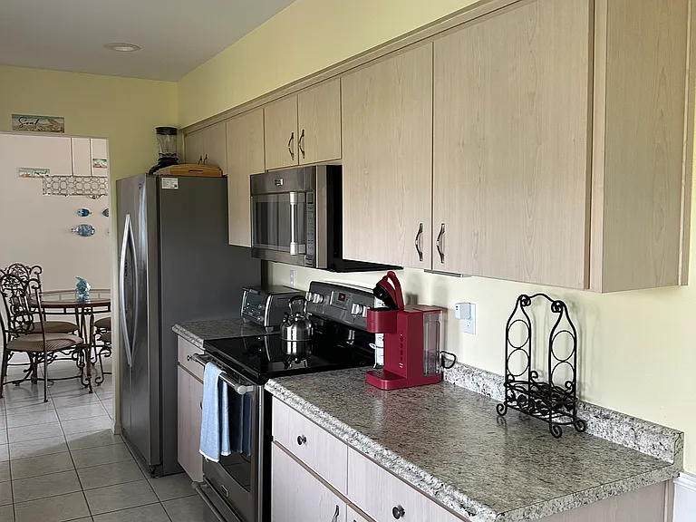 Kitchen - All appliances, pots, pans and dishes provided.