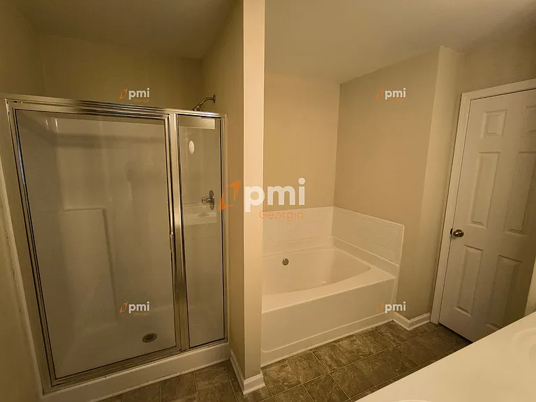 306 Creek Manor Way — Photo 11